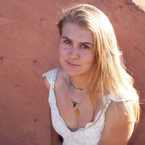 Meet your Posher, Abigail